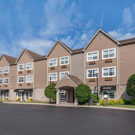 Quality Inn & Suites Quispamsis Rothesay Bagian luar foto