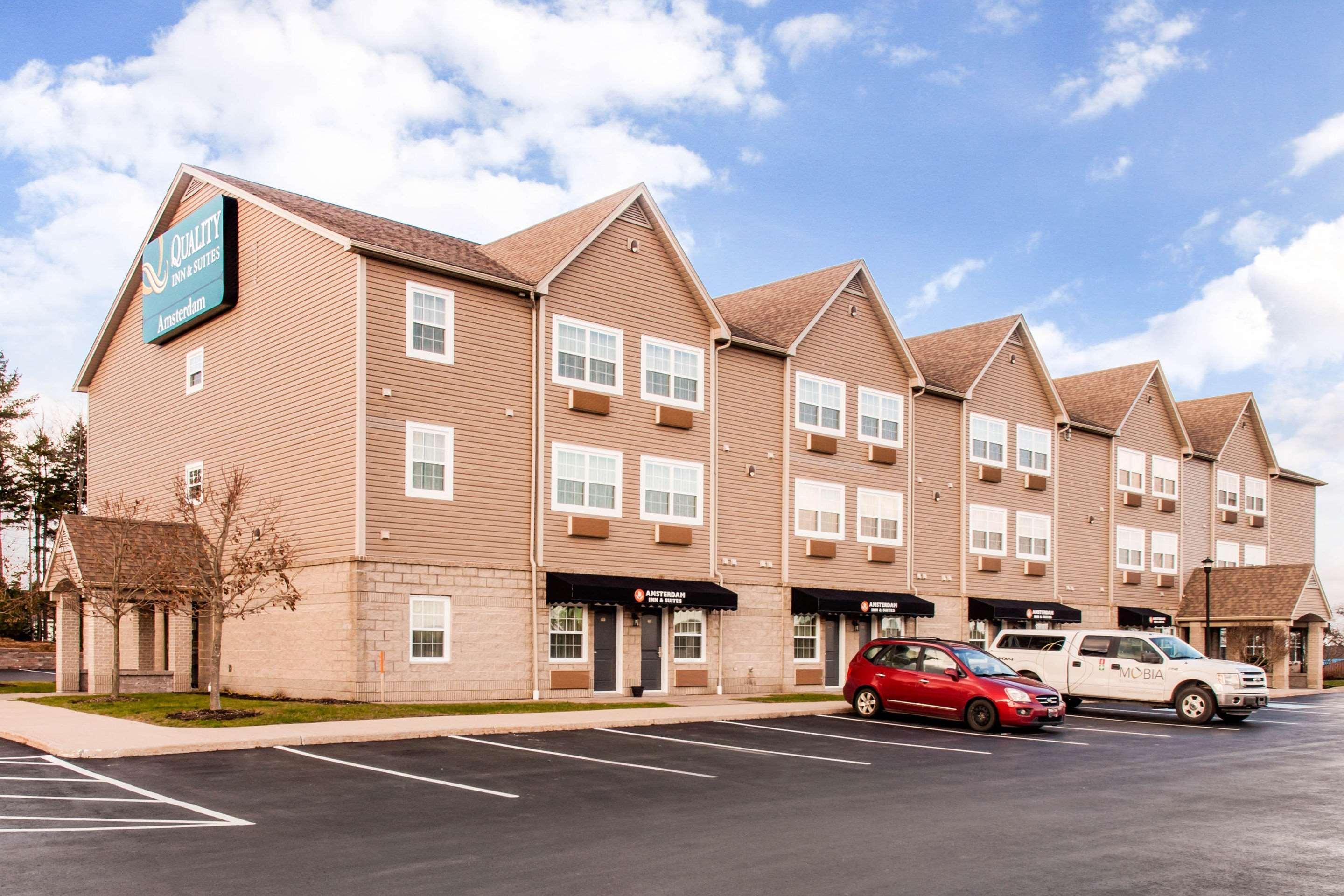 Quality Inn & Suites Quispamsis Rothesay Bagian luar foto
