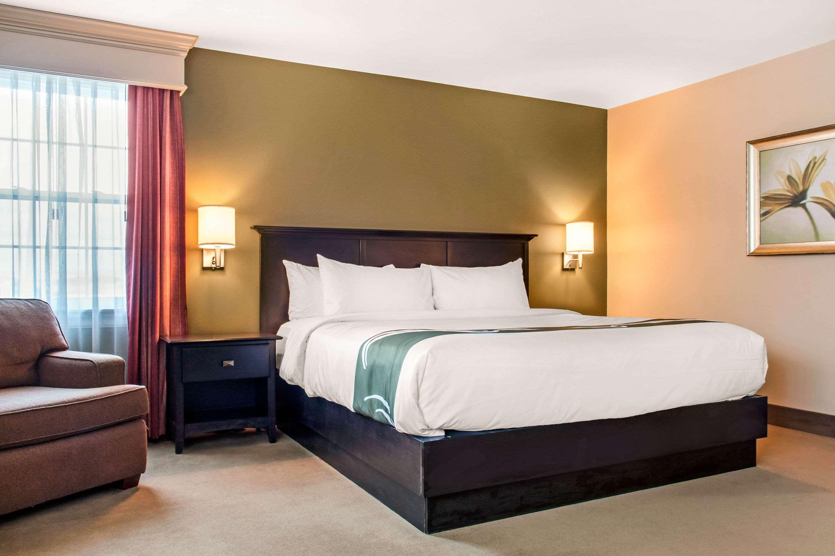 Quality Inn & Suites Quispamsis Rothesay Bagian luar foto