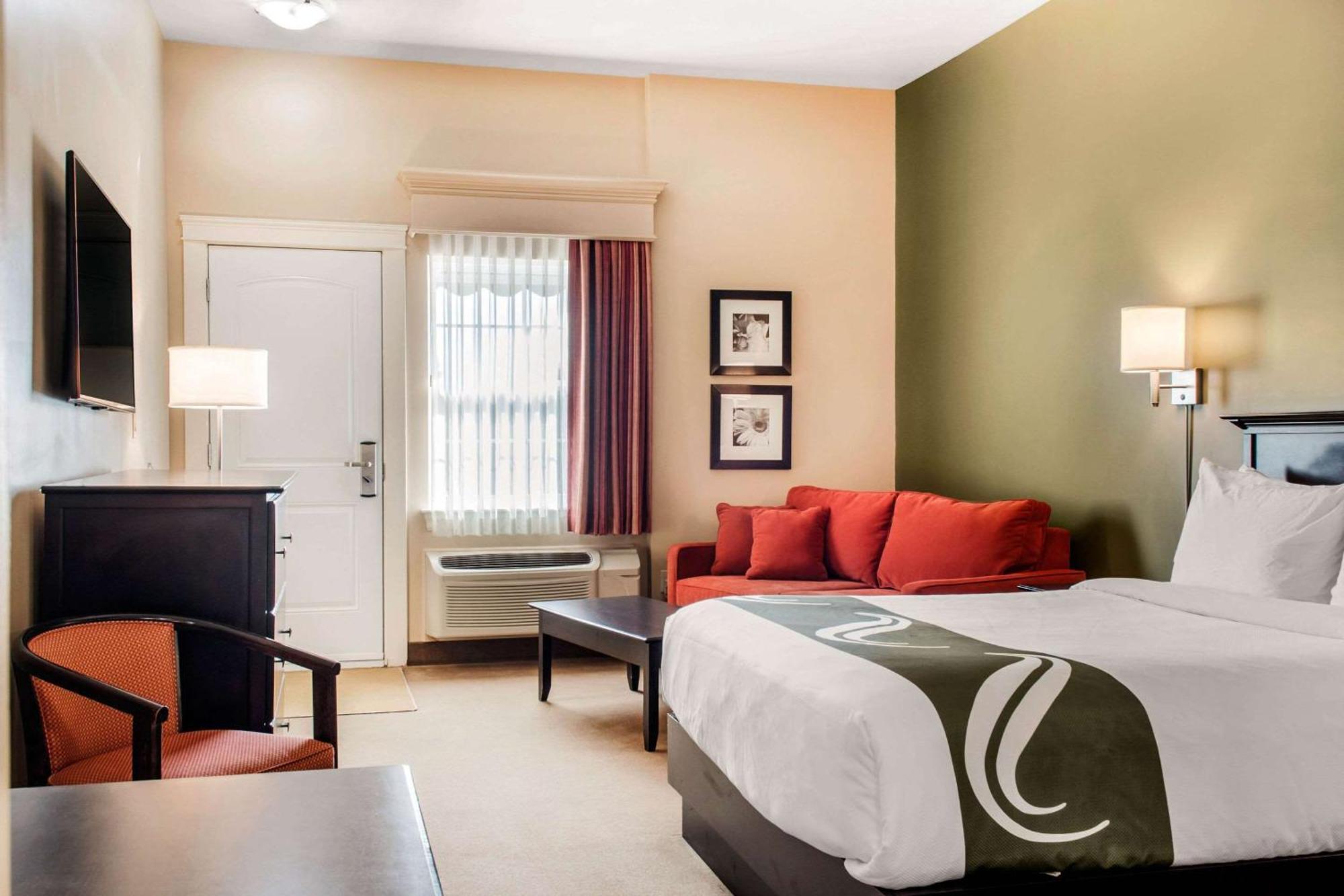 Quality Inn & Suites Quispamsis Rothesay Bagian luar foto