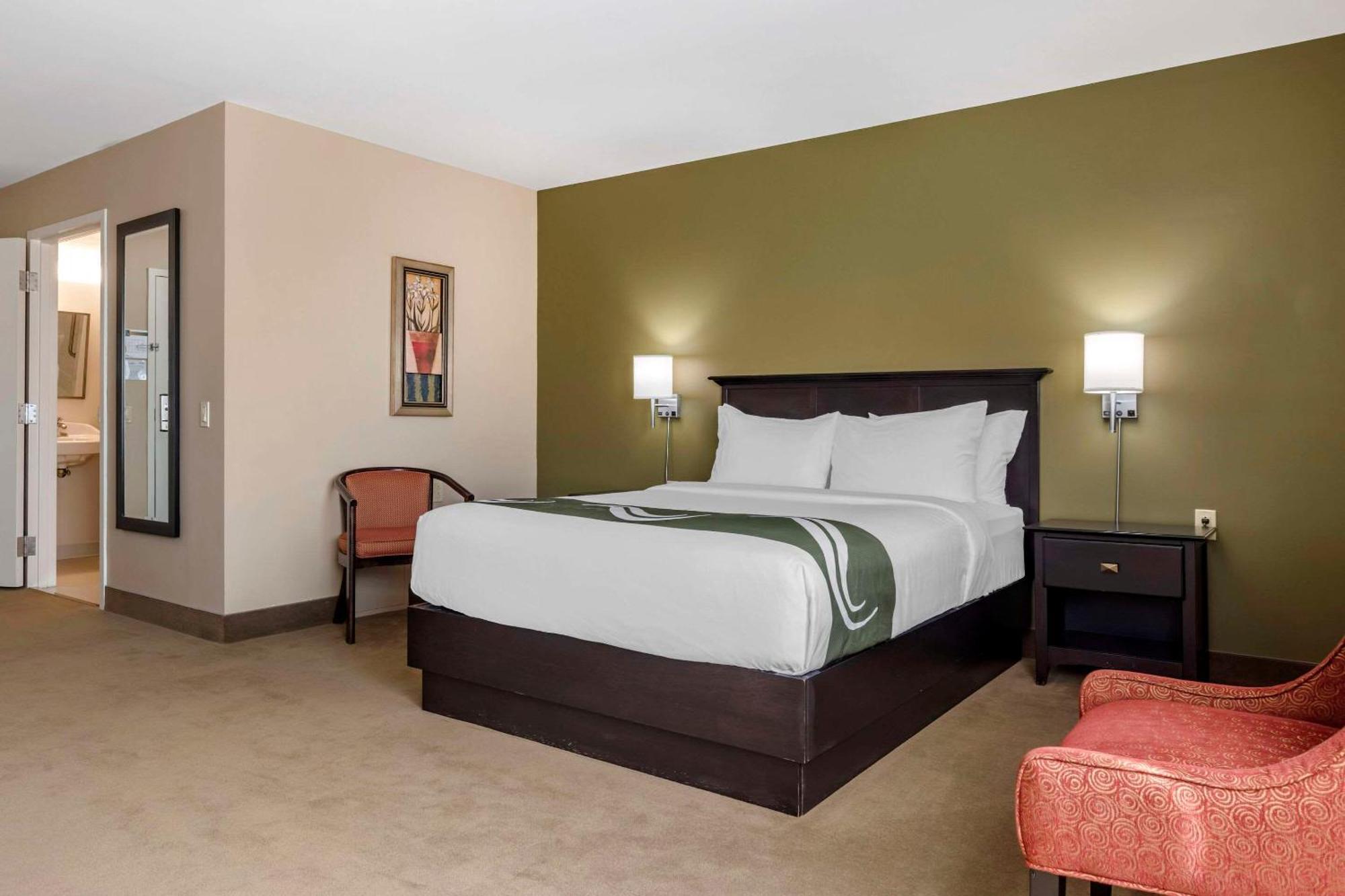 Quality Inn & Suites Quispamsis Rothesay Bagian luar foto